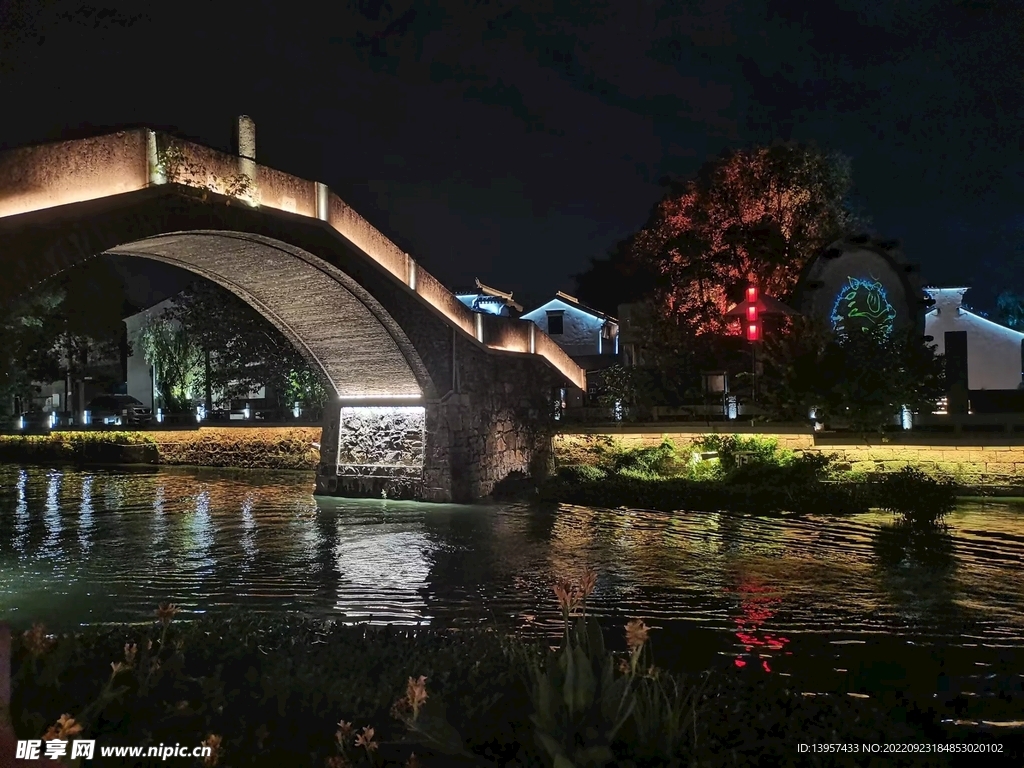 江南水乡夜景