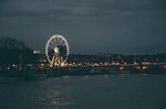 夜晚摩天轮