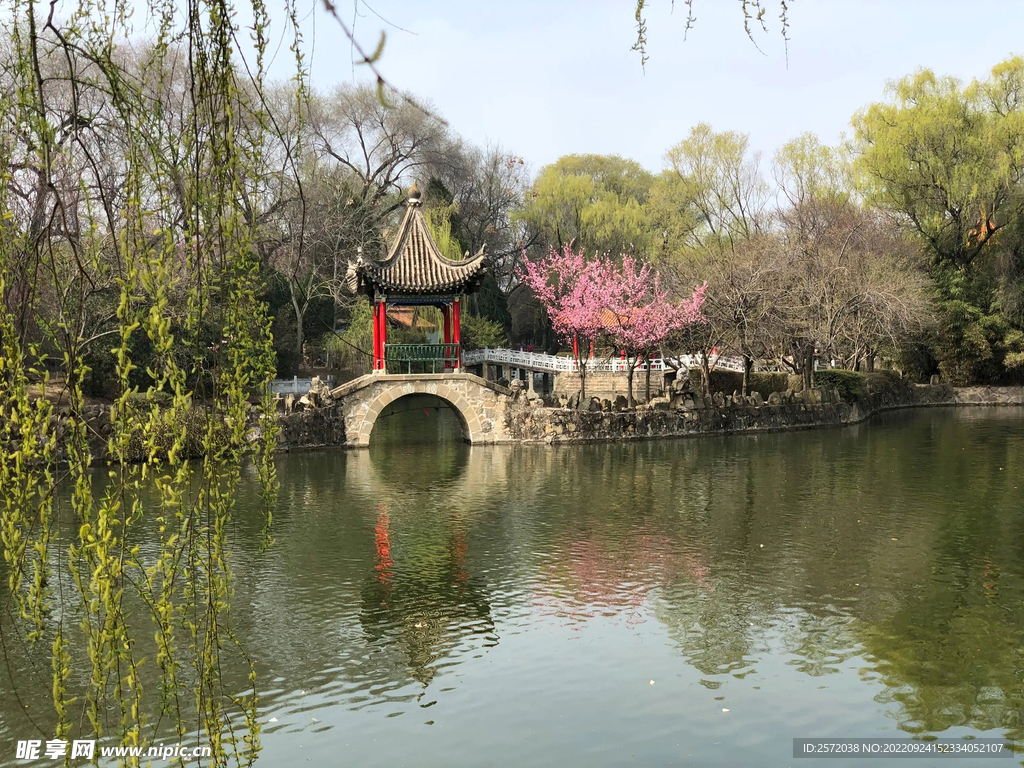 陕西凤翔东湖