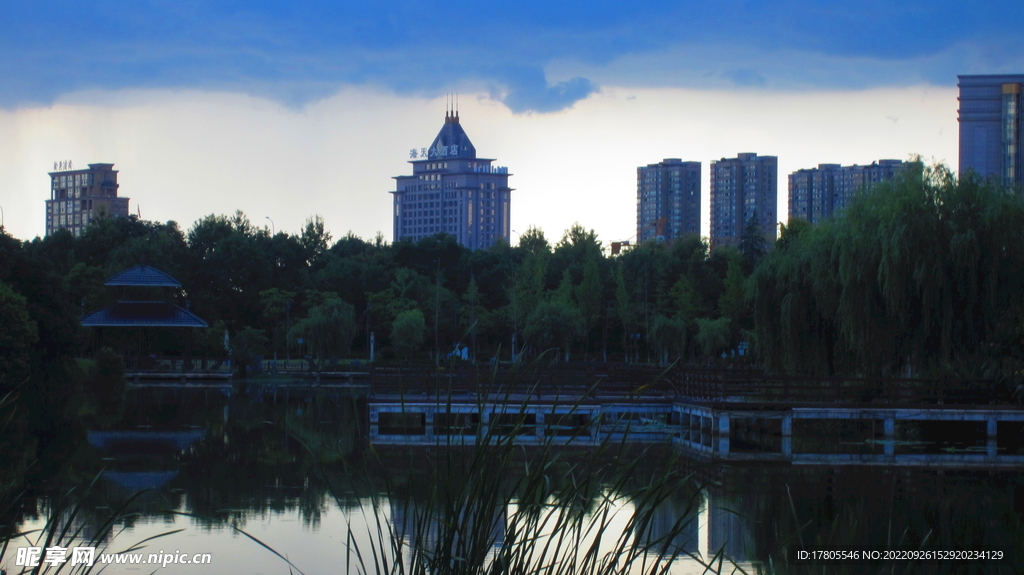 江边风景  景色素材 河边美景