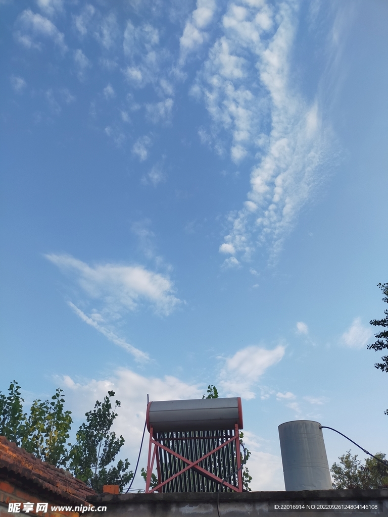 房顶天空