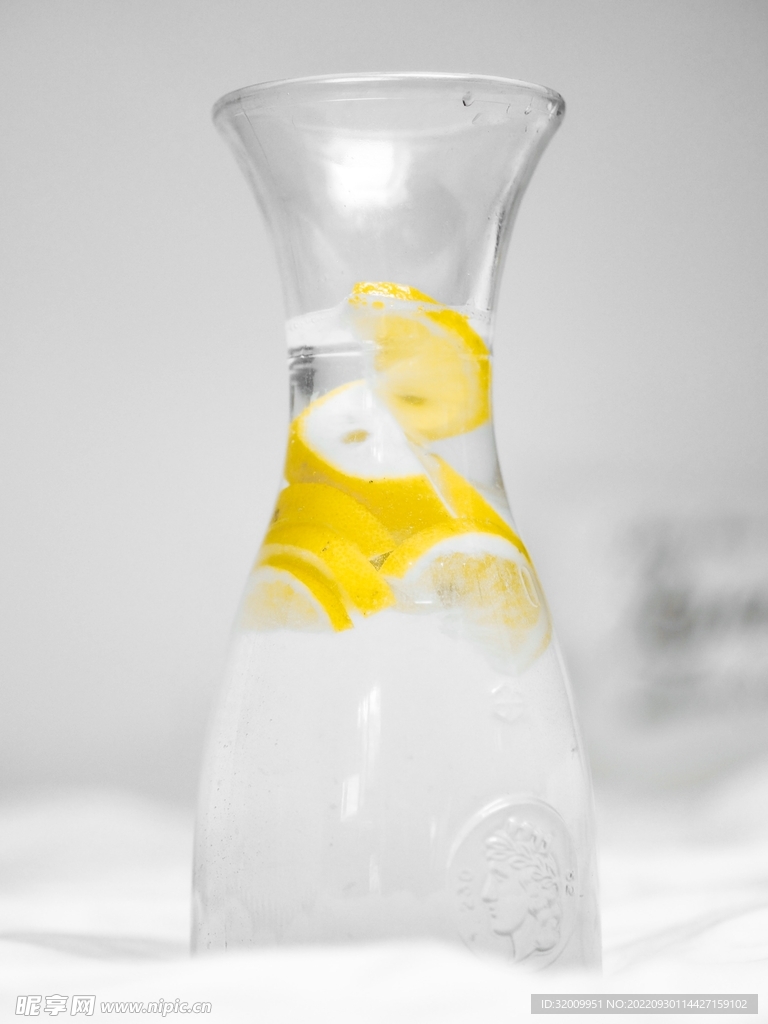 柠檬水            