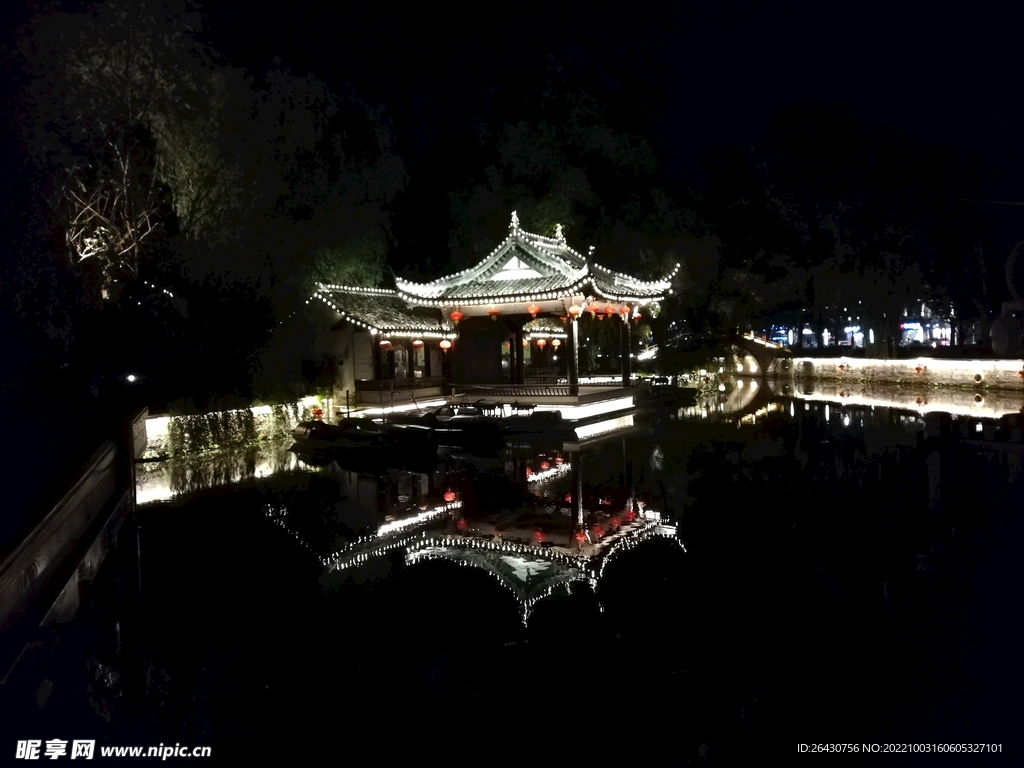 绍兴仓桥直街夜景