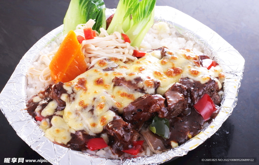 芝士黑椒汁西冷扒焗饭