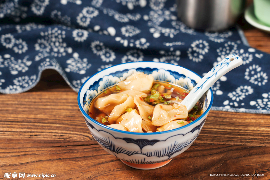 麻辣小馄饨