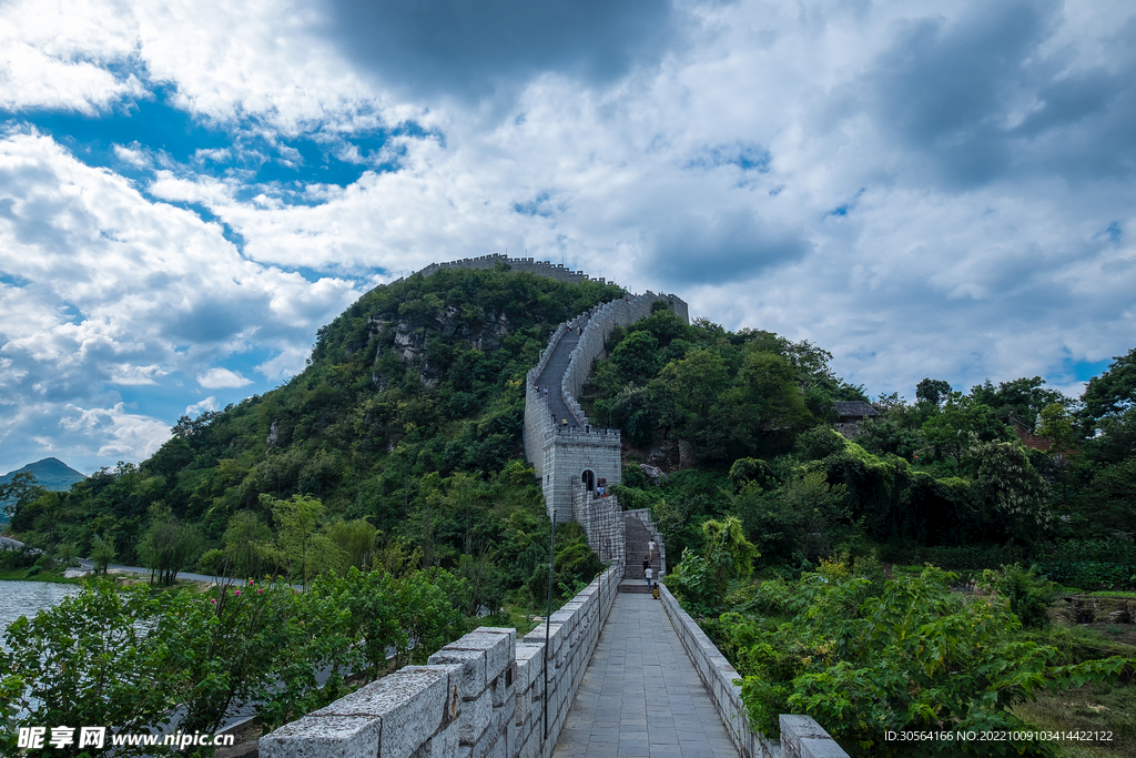 复古长城建筑