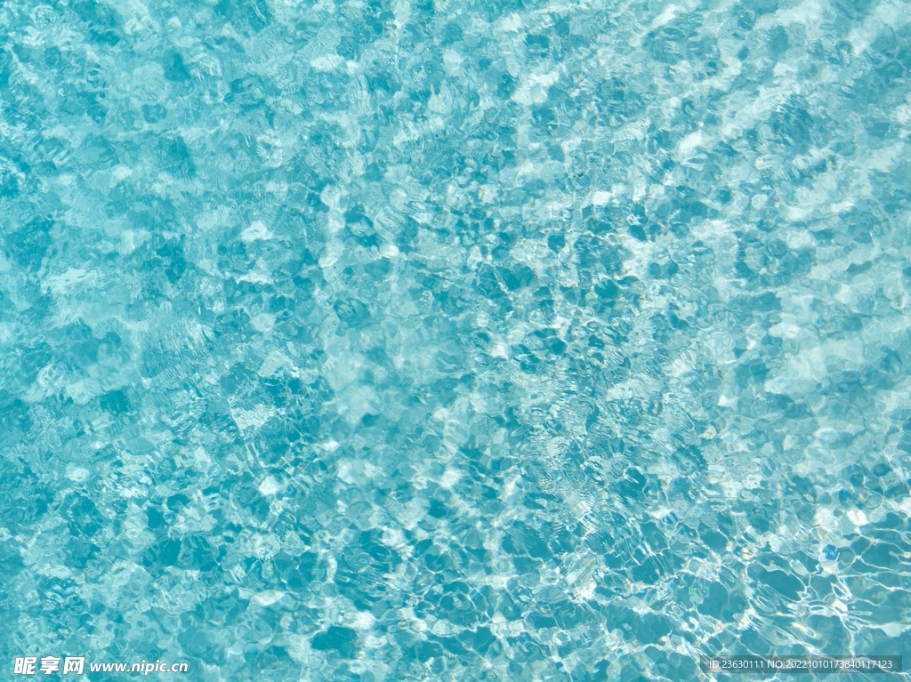 水 