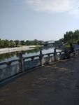 河边