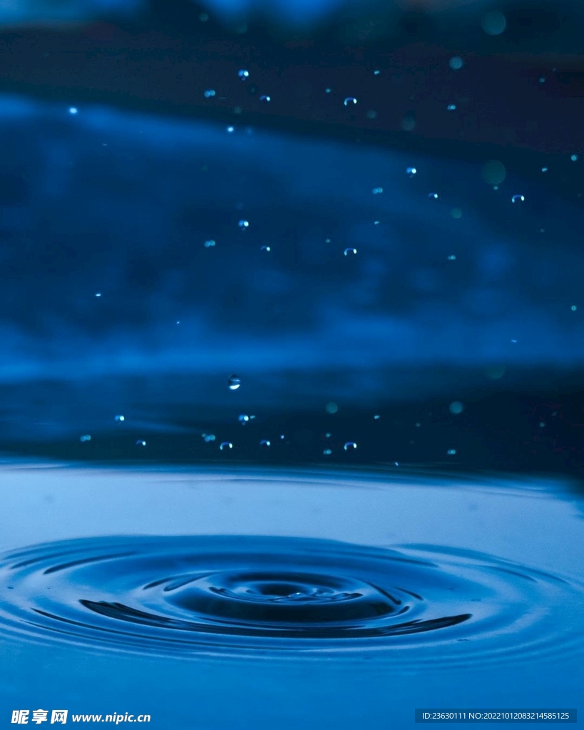 水