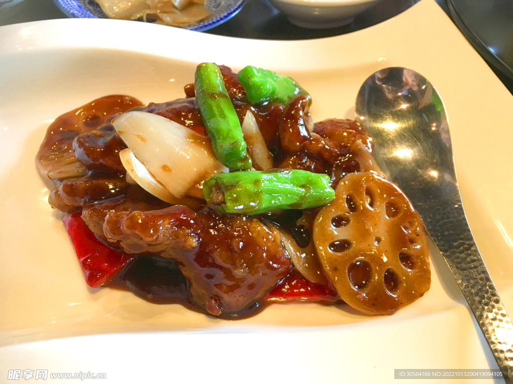 莲藕肉片美食
