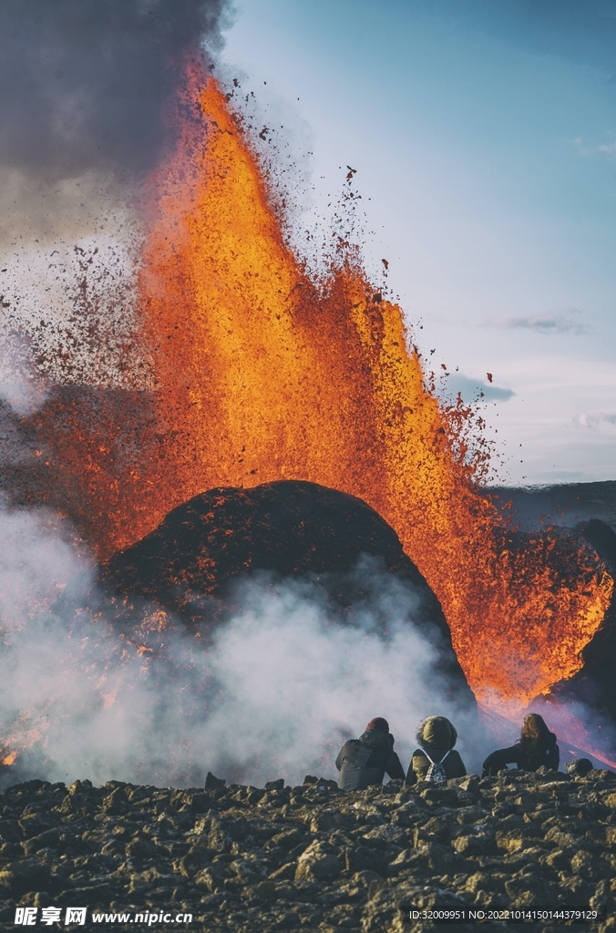 火山             