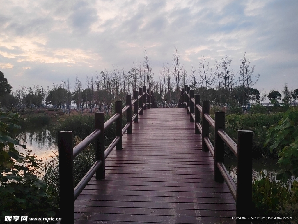 夕阳小桥流水