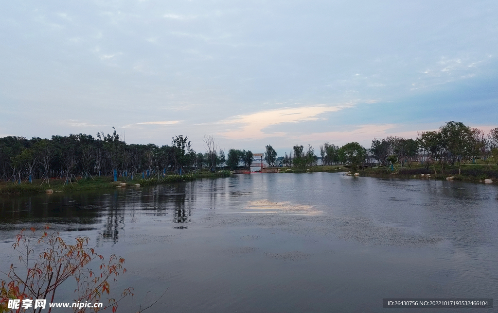 生态湿地水闸口