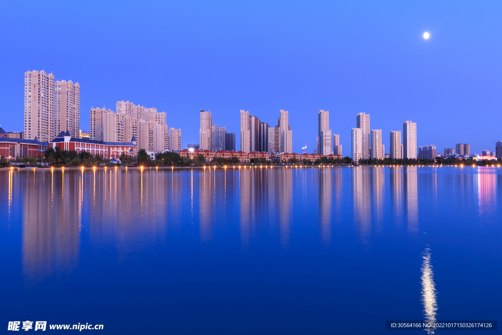 海边城市建筑