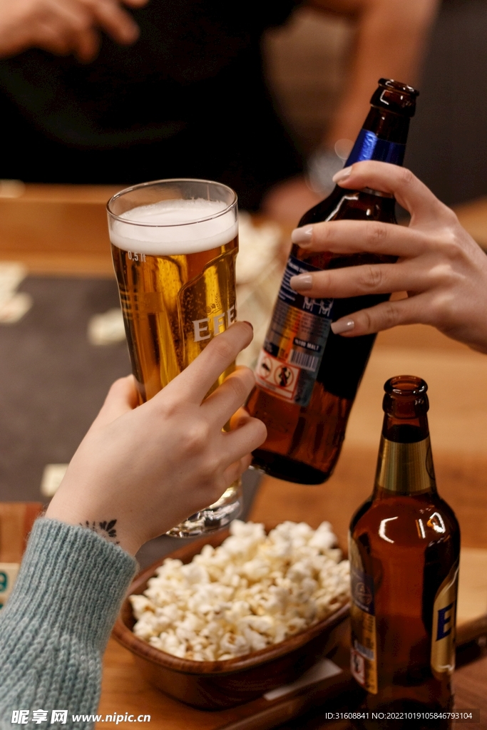 啤酒 