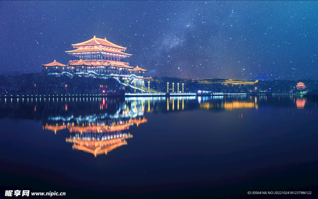湖边复古建筑
