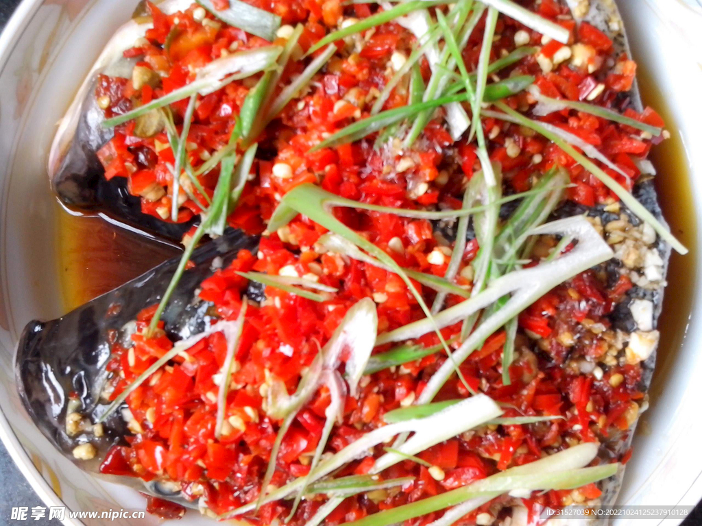 剁椒鱼头特写