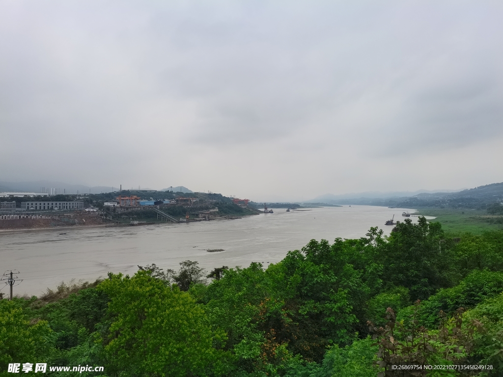 江边风景