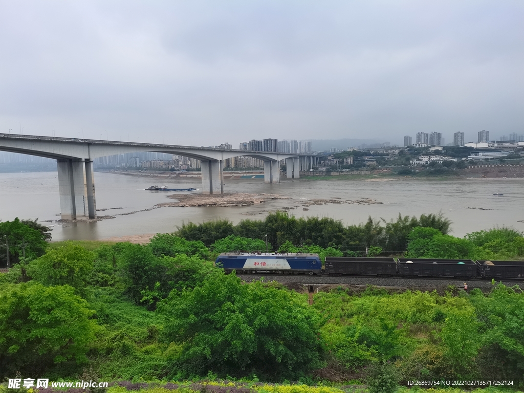 重庆江边风景