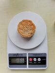 电子秤称月饼