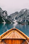 山间湖泊