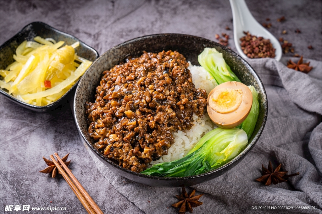 卤肉饭
