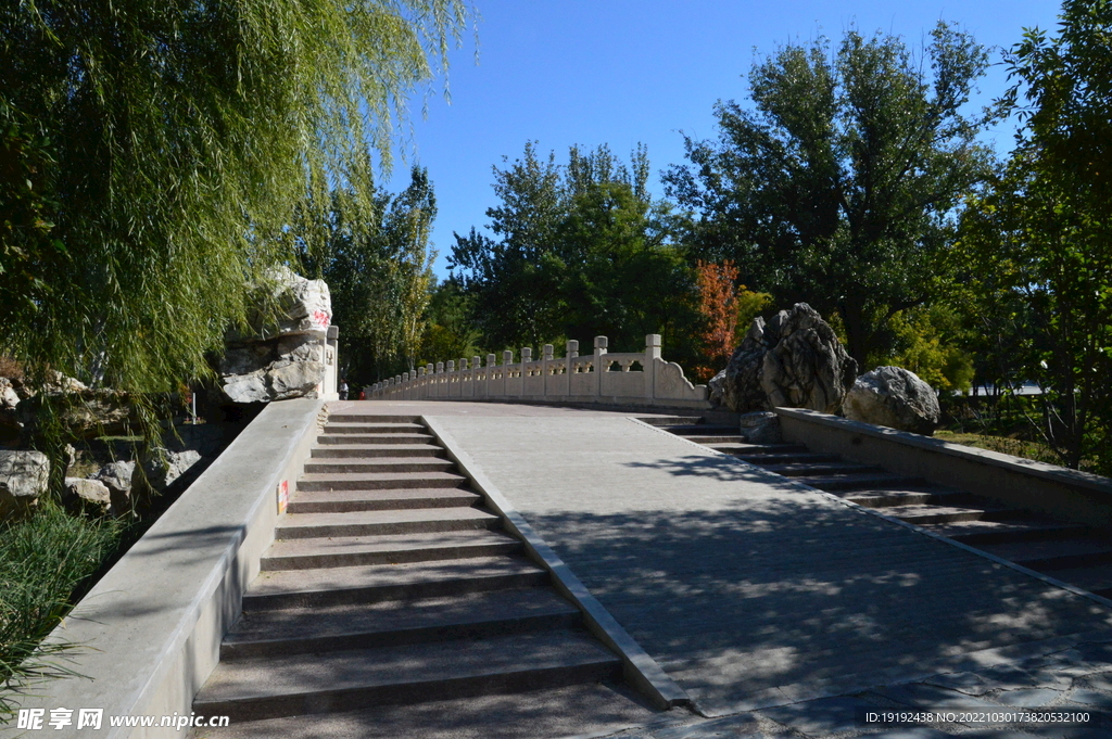 龙潭中湖风景 