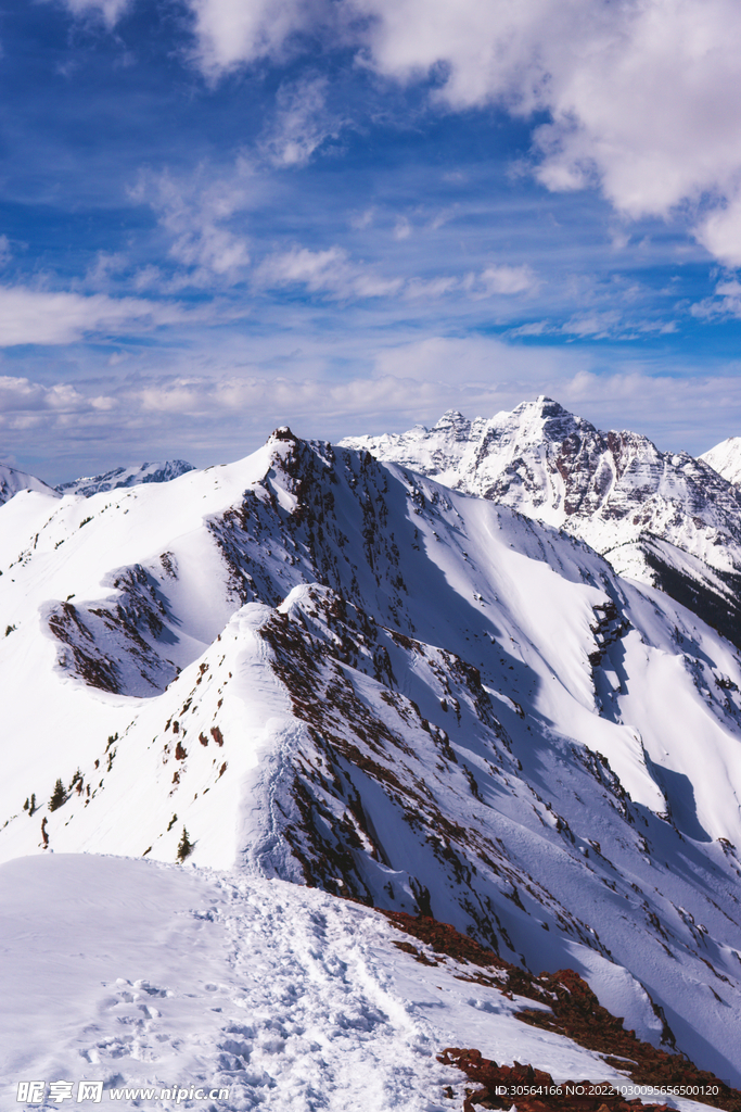 雪山山脉