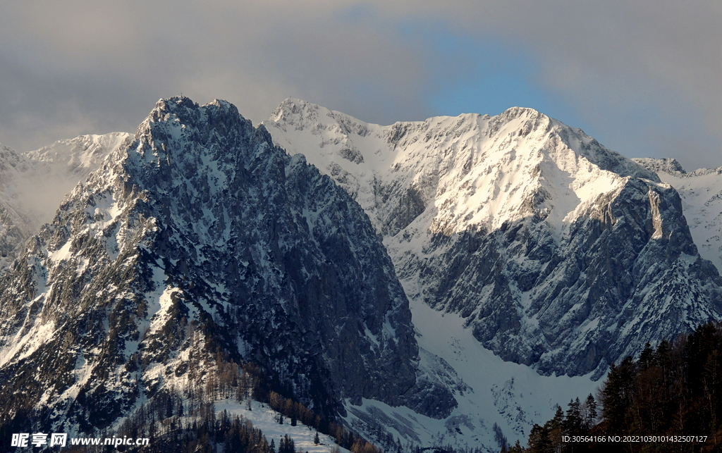 雪山山脉