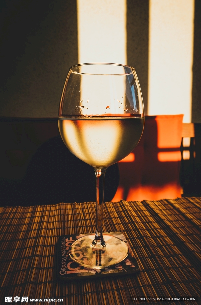 酒杯             