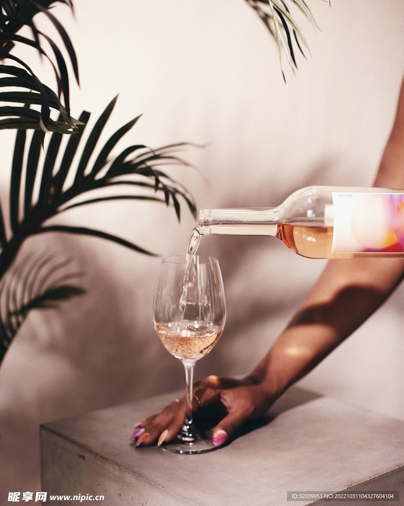 酒杯             