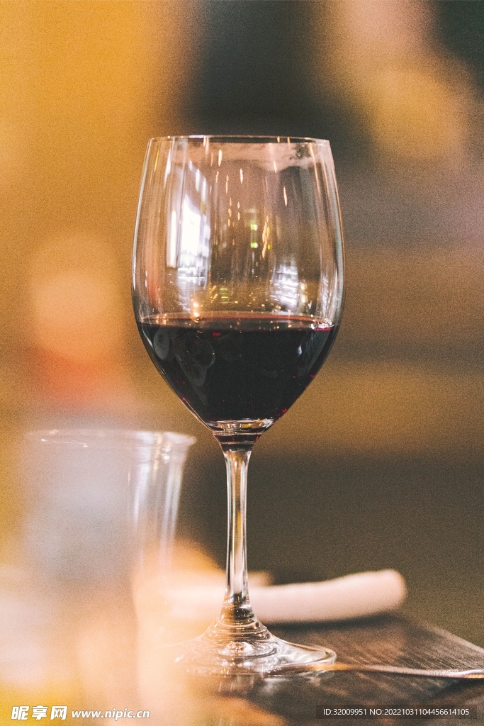 酒杯             