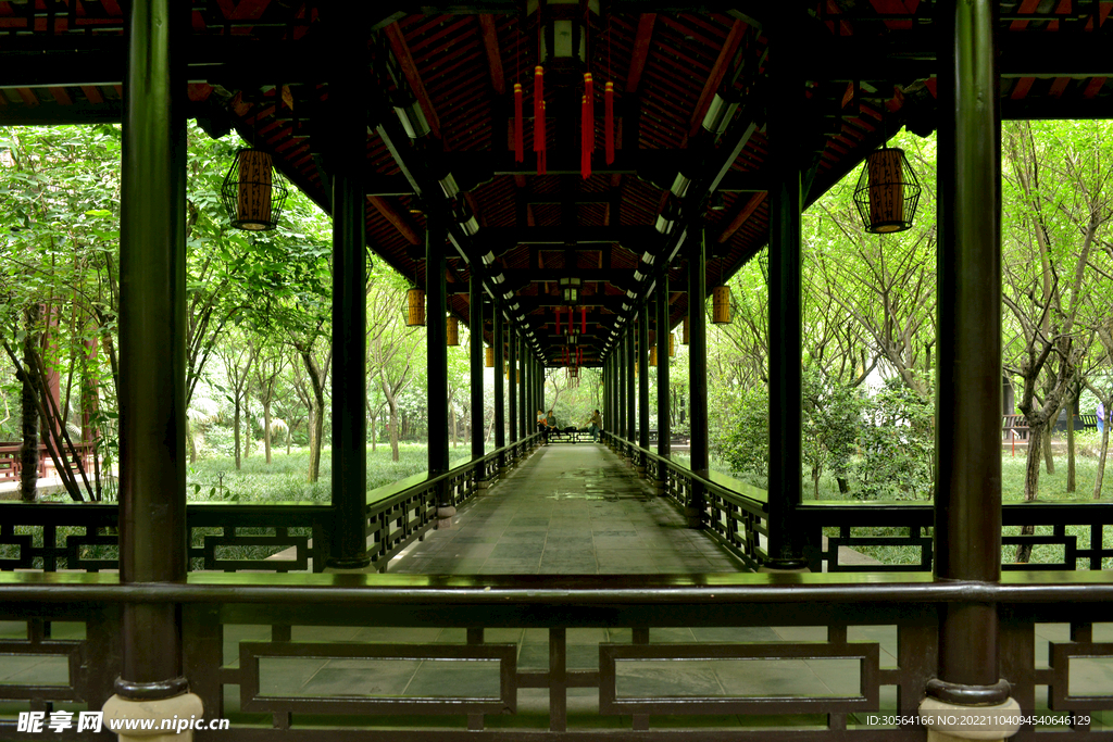 复古公园凉亭