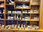 木头玩具展示柜