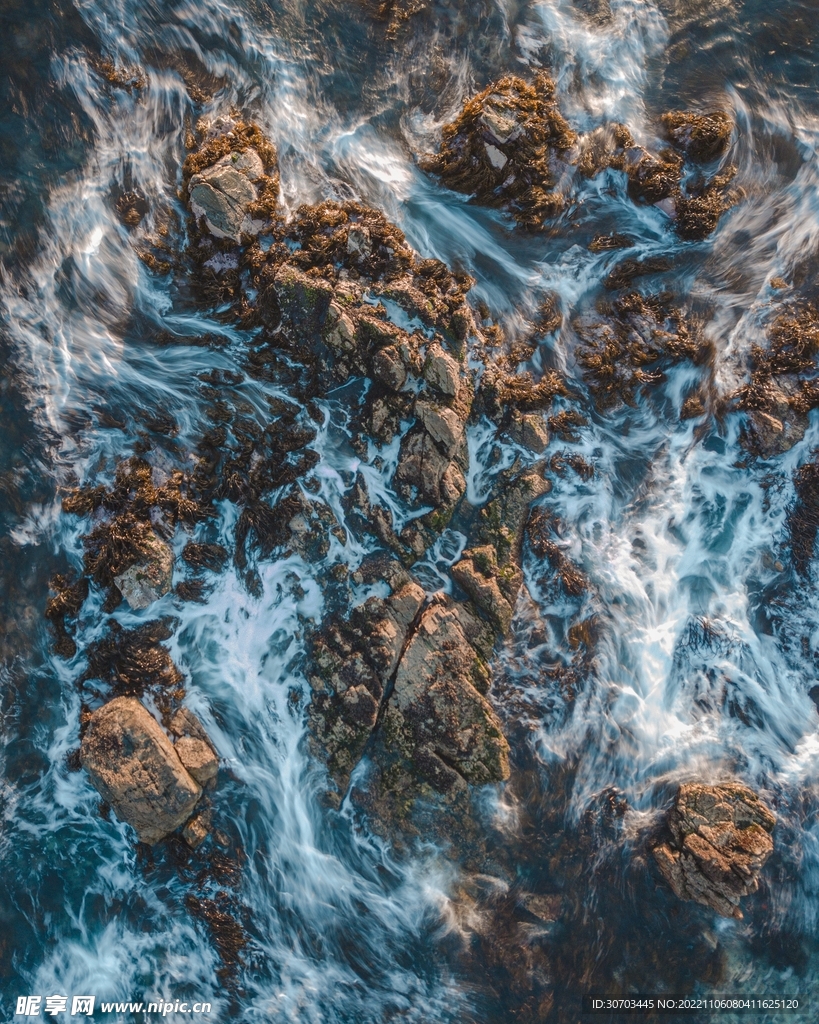 水流和岩石