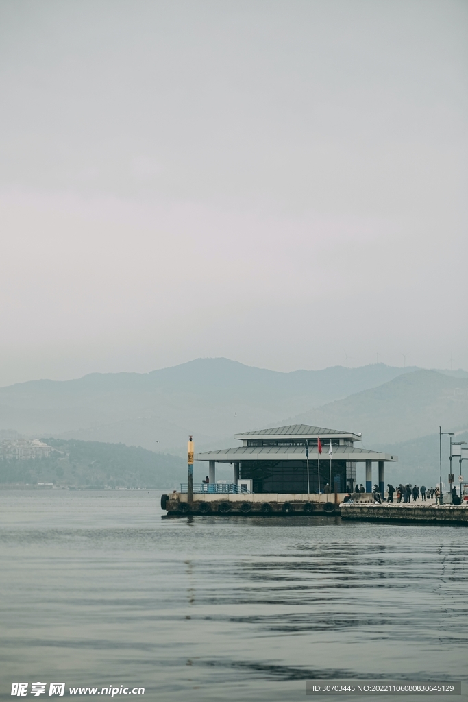 山与海