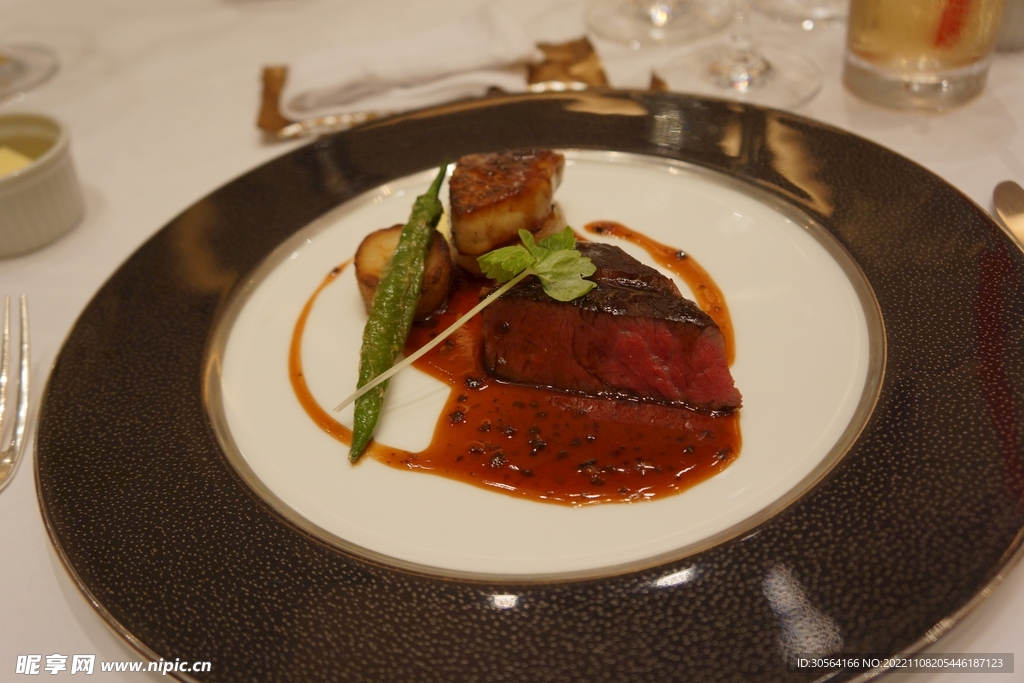 酱汁牛肉
