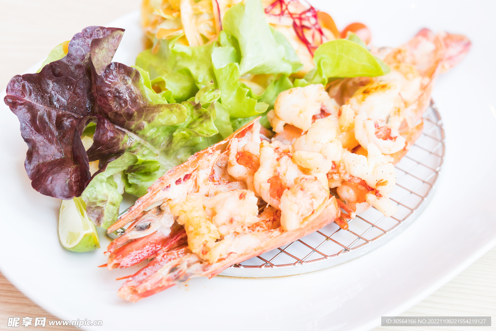 大虾沙拉美食