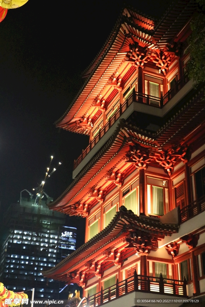 夜晚复古寺庙建筑