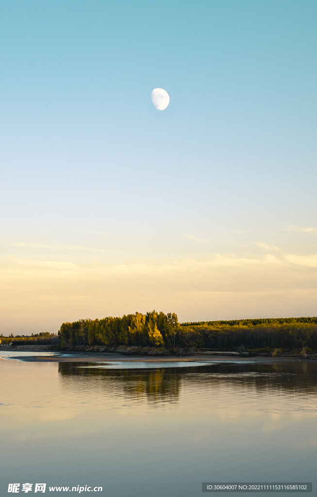月照黄河
