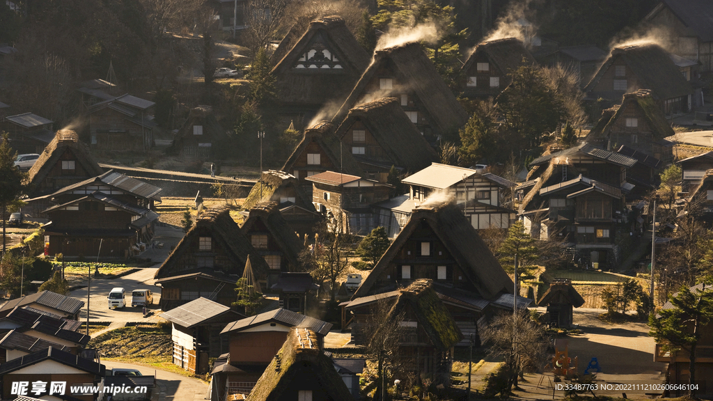 白川乡和五屹山历史村座   