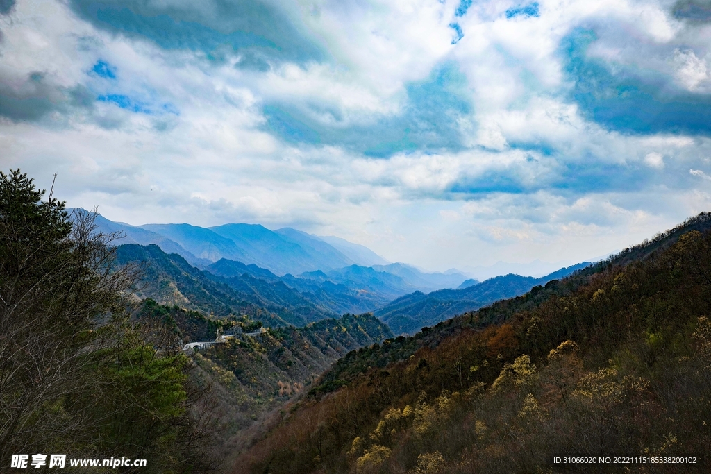 大巴山峡谷