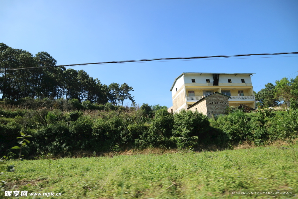 山中小房