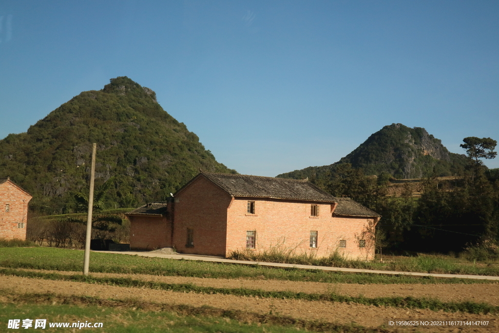 山上的小屋