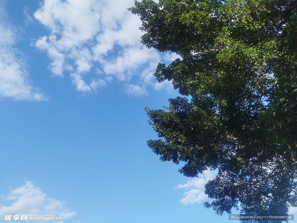 天空