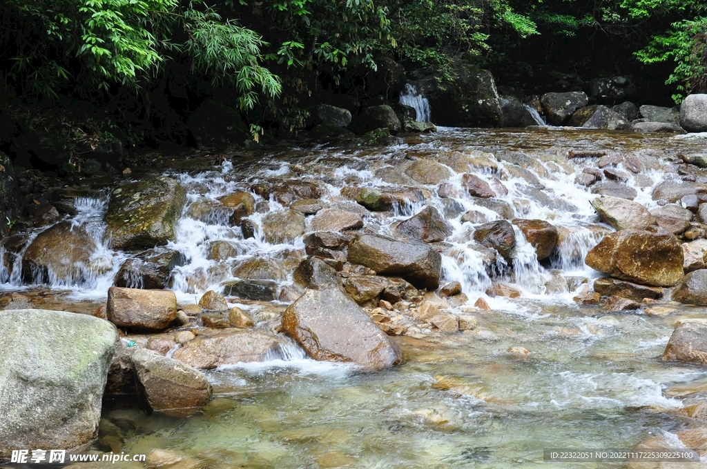 山泉水