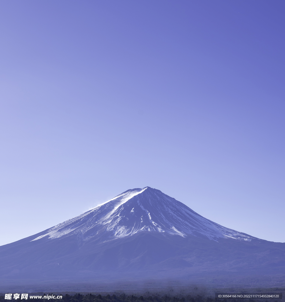 雪山山峰