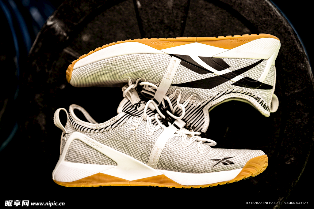 REEBOK 休闲 运动旅游鞋
