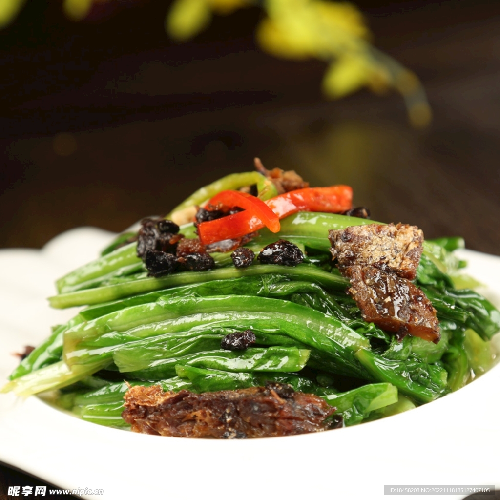 饭店的豆豉鲮鱼炒油麦菜为啥好吃？原来做法如此简单，开胃又下饭 - 哔哩哔哩