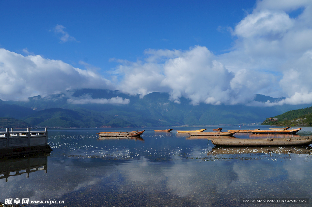 泸沽湖美丽景色